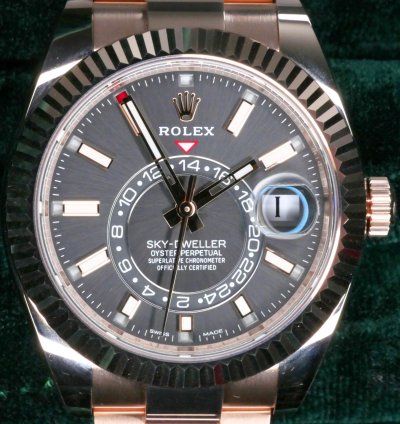 Rolex Sky-dweller Mint Complete Set Sky-dweller Rhodium Dial Rose Gold Stainless Steel 326935