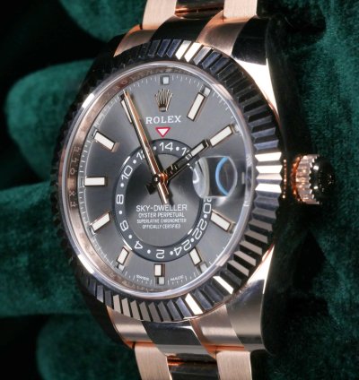 Rolex Sky-dweller Mint Complete Set Sky-dweller Rhodium Dial Rose Gold Stainless Steel 326935