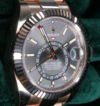Rolex Sky-dweller Mint Complete Set Sky-dweller Rhodium Dial Rose Gold Stainless Steel 326935