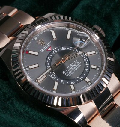 Rolex Sky-dweller Mint Complete Set Sky-dweller Rhodium Dial Rose Gold Stainless Steel 326935