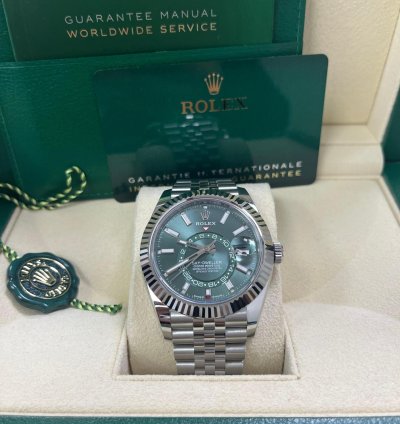 Rolex Sky-dweller Mint Green Index Dial - Jubilee Bracelet 336934
