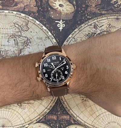 Patek Philippe 5524 Complications 18k Rose Gold Pilots Watch 23 5524r