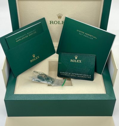 Rolex Sky-dweller New 2023 Men Watch Black Yellow Gold Bracelet 42m 336938 326938
