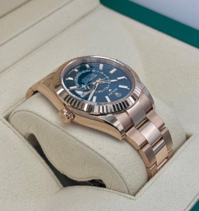 Rolex Sky-dweller New 2024 Rolex Sky-dweller 42mm 336935 Rose Gold Oyster Blue Dial