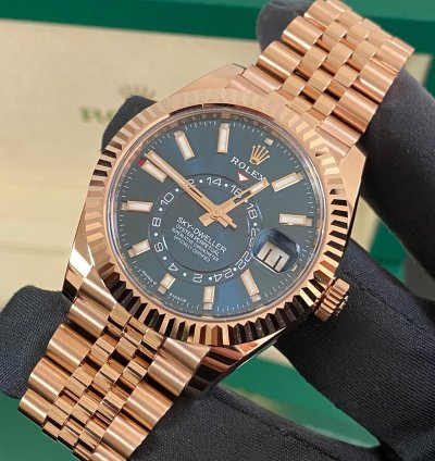 Rolex Sky-dweller New 2024 Unworn Sky-dweller Rose Gold Jubilee Blue Index Dial 336935 Complete Set