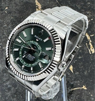 Rolex Sky-dweller New 2025 - Sky-dweller - Green Dial - Oyster - 336934-0001