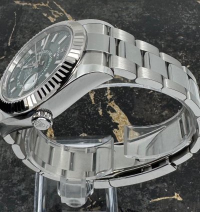 Rolex Sky-dweller New 2025 - Sky-dweller - Green Dial - Oyster - 336934-0001