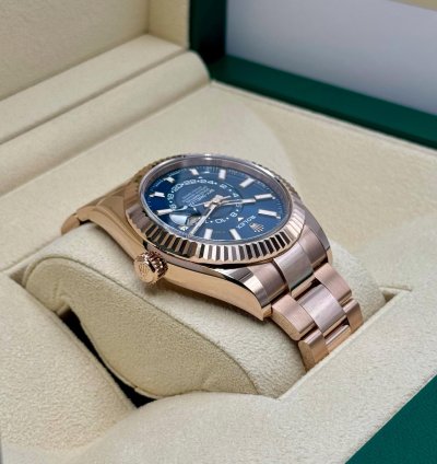 Rolex Sky-dweller New 2025 Sky-dweller 42mm 336935 Rose Gold Blue Dial