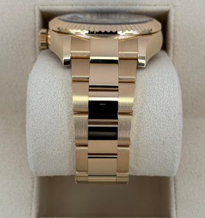 Rolex Sky-dweller New 2025 Sky-dweller 42mm 336938 Yellow Gold Oyster Black Dial
