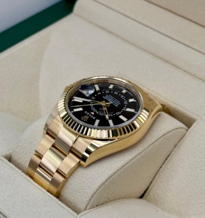 Rolex Sky-dweller New 2025 Sky-dweller 42mm 336938 Yellow Gold Oyster Black Dial