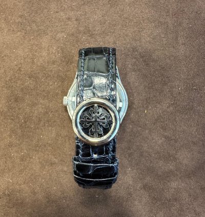 Patek Philippe Annual Calendar 5147g-001