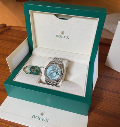 Rolex Sky-dweller New Green Dial Jubilee Skydweller Sky Dweller