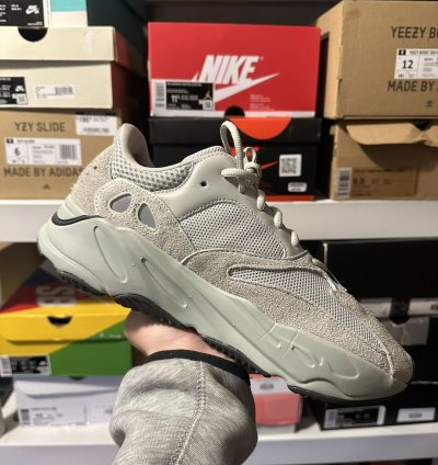 Yeezy 700 Salt