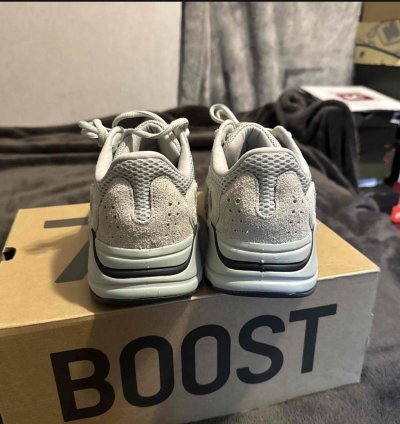 Yeezy 700 Salt