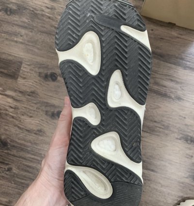 Yeezy 700 V2 Static Size 12