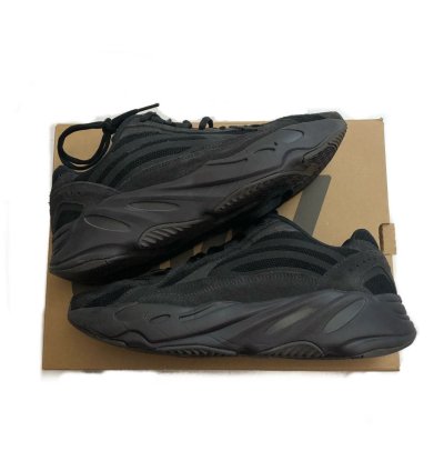 Yeezy 700 V2 Vanta
