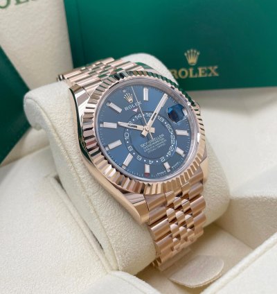 Rolex Sky-dweller New Sky-dweller 336935 Blue Dial 18k Rose Gold 42mm Jubilee Bracelet