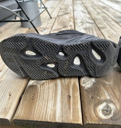 Yeezy 700 V2 Vanta Like New Black Grey Sneakers Shoes