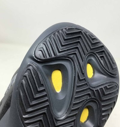 Yeezy 700 V3 Alvah