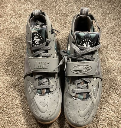 Gully Grey Corteiz Nike Air Trainer Huarache