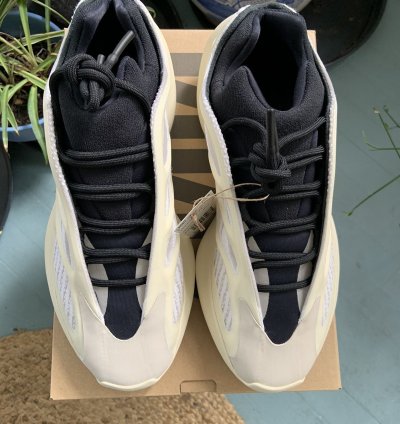 Yeezy 700 V3 Azael
