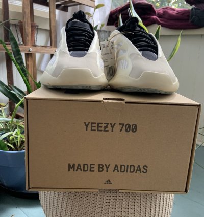 Yeezy 700 V3 Azael