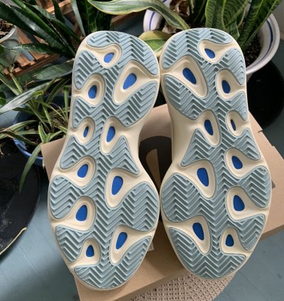 Yeezy 700 V3 Azael