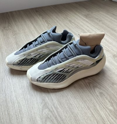 Yeezy 700 V3 Fade Salt