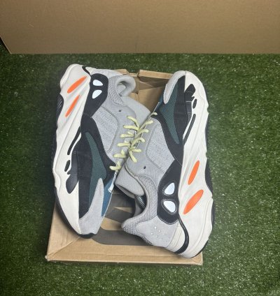 Yeezy 700 Wave Runner
