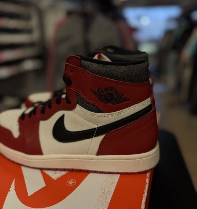 Jordan 1 Lost Found Size 11 dz5485-612 Clean