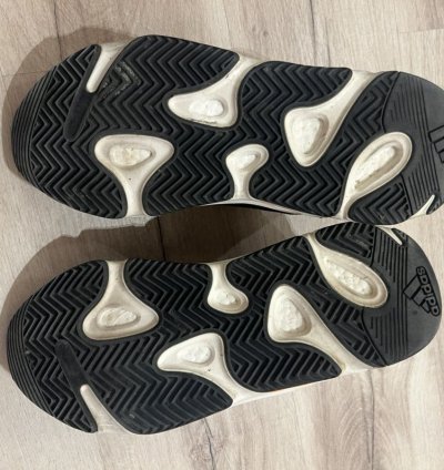 Yeezy 700 Wave Runners