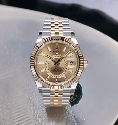 Rolex Sky-dweller Oyster Sky-dweller Jubilee Gold Steel Champagne 42 Unworn Full Set 2024