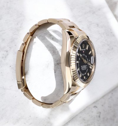 Rolex Sky-dweller Oyster Sky-dweller Yellow Gold Black Dial 44 Mm