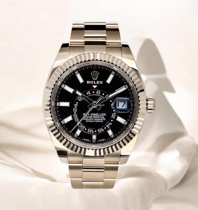 Rolex Sky-dweller Oyster Sky-dweller Yellow Gold Black Dial 44 Mm