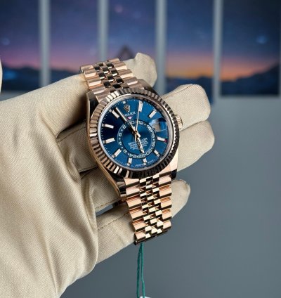 Rolex Sky-dweller Rose Gold Blue Dial Jubilee