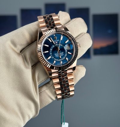 Rolex Sky-dweller Rose Gold Blue Dial Jubilee