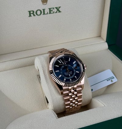 Rolex Sky-dweller Rose Gold Blue Dial Jubilee