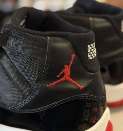 Jordan 11 Bred Playoff 2012 378037-010 Size 10 5