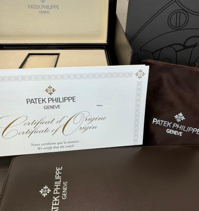 Patek Philippe Annual Calendar Chronograph 5905r-001