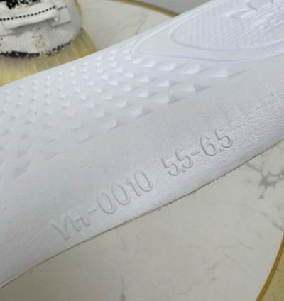 Yeezy Adidas Sneakers Size 38 5