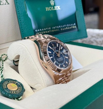 Rolex Sky-dweller Rose Gold Blue Jubilee 2025