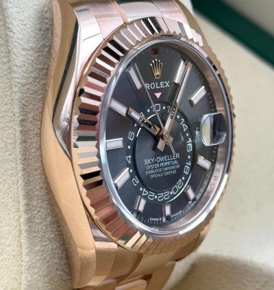 Rolex Sky-dweller Rose Gold Rhodium Dial Oyster Bracelet 336935 Unworn 2023