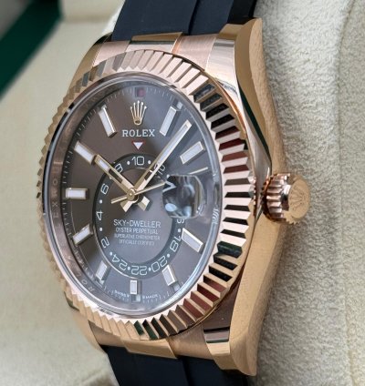 Rolex Sky-dweller Rose Gold Sky-dweller Chocolate Brown Index Dial Oysterflex 336235 Unworn 2024