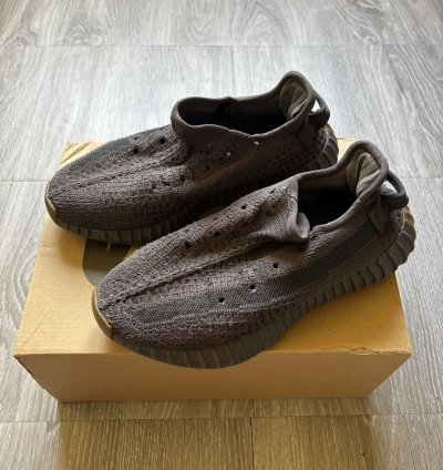 Yeezy 350 Cinder