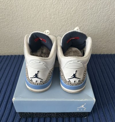 Jordan 3 Unc