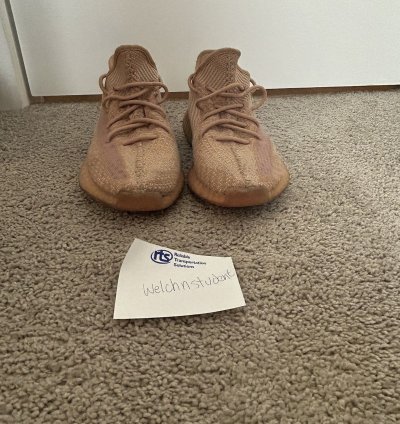 Yeezy 350 Clay