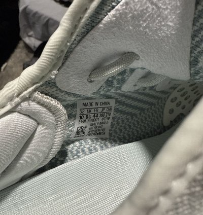 Yeezy 350 Cloud White