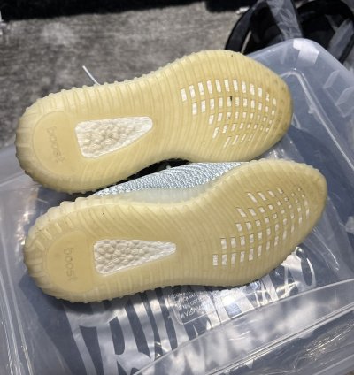 Yeezy 350 Cloud White