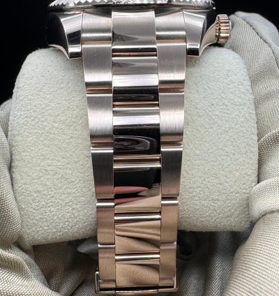 Rolex Sky-dweller Rose Gold Unworn