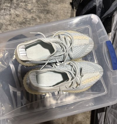 Yeezy 350 Cloud White